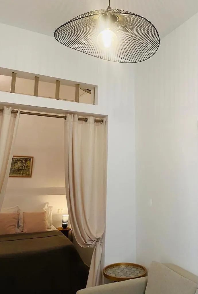 Appartement de charme Avignon 0*,  France